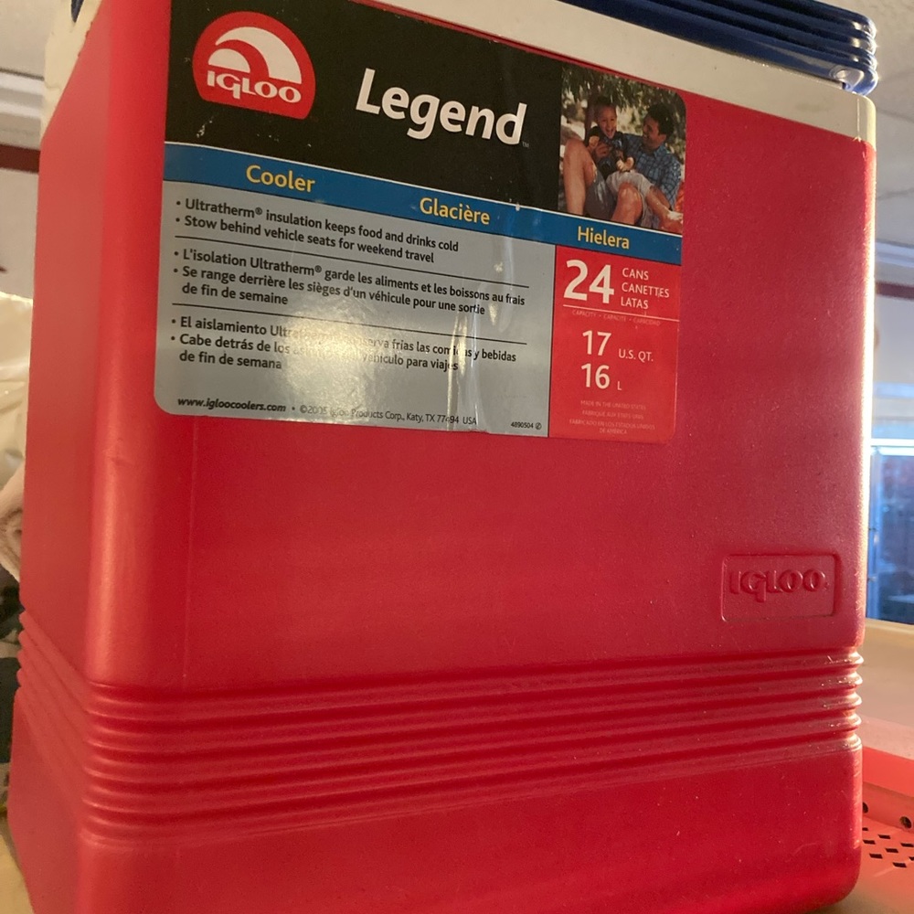 Igloo legend cooler